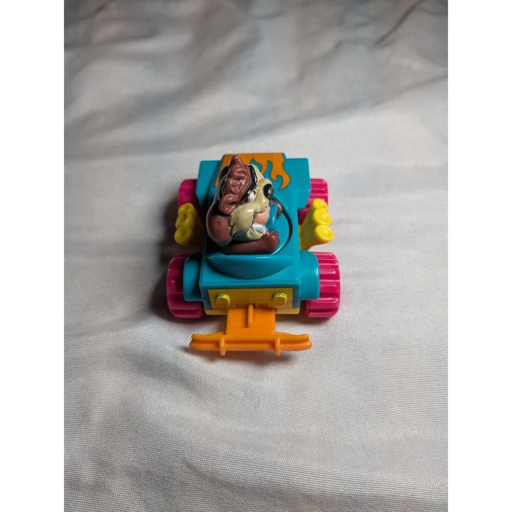 Vintage 1992 Warner Bros Tasmanian Devil Car Kids Meal Toy‎